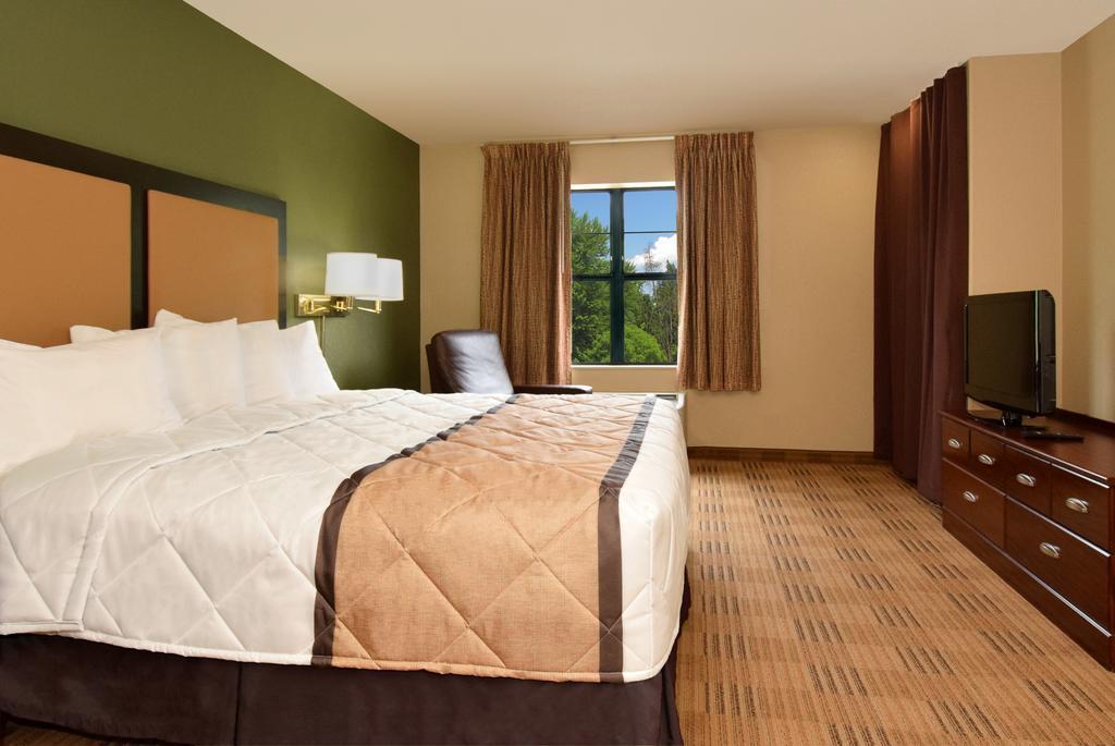 Extended Stay America Select Suites - Des Moines - Urbandale Clive Exterior photo