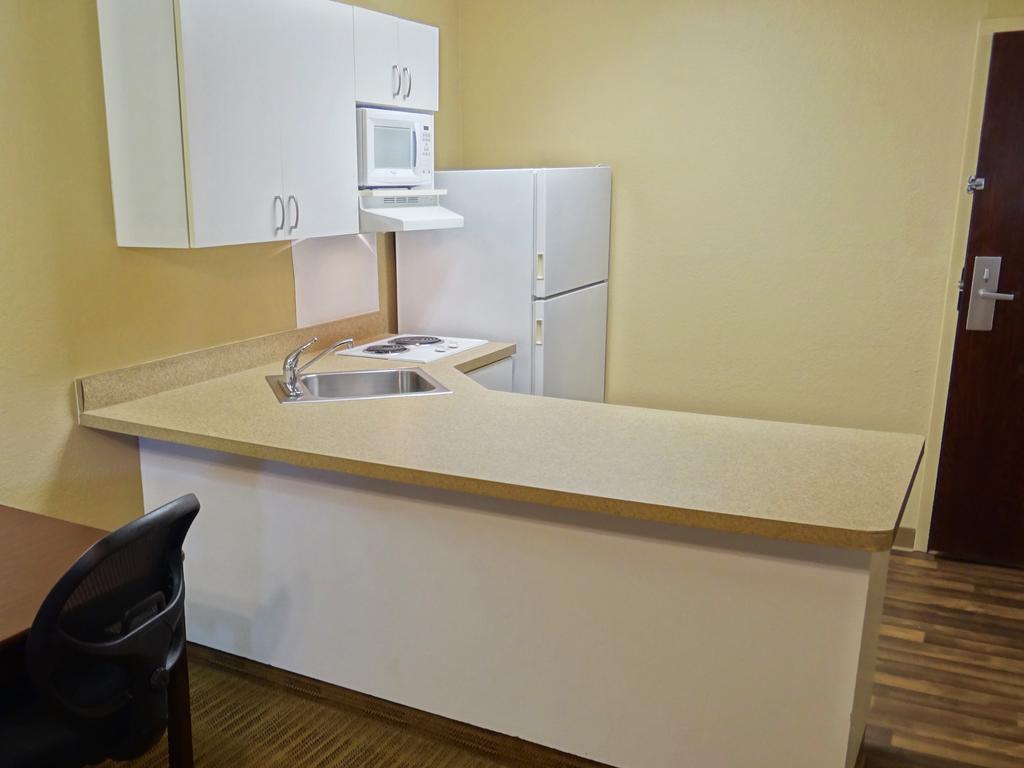 Extended Stay America Select Suites - Des Moines - Urbandale Clive Exterior photo